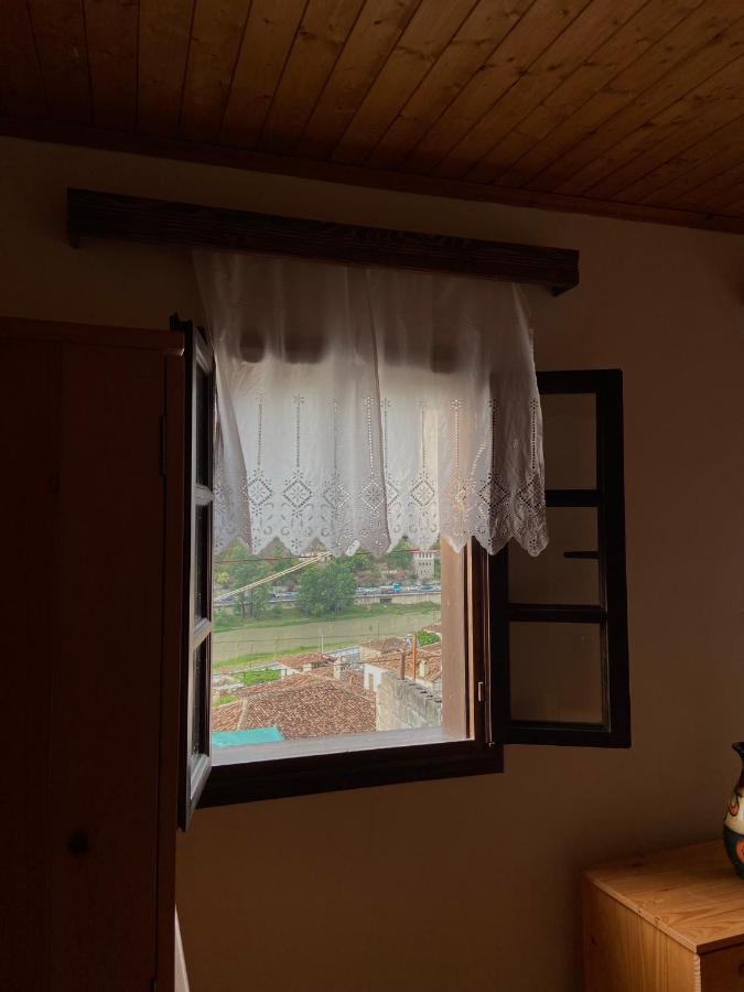 Teo'S Guest House Berat Exteriér fotografie