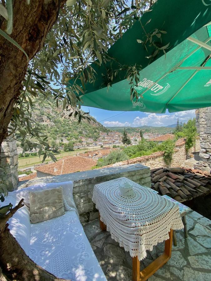 Teo'S Guest House Berat Exteriér fotografie